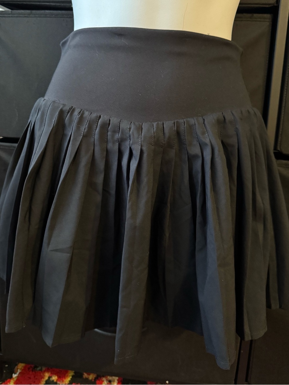 all in motion Black Pleated skort